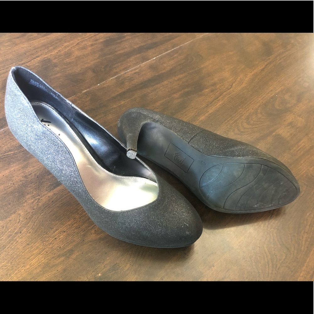 Prom Pumps! - Picture 3 of 4